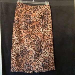 Leopard print straight skirt sz 1 great condition